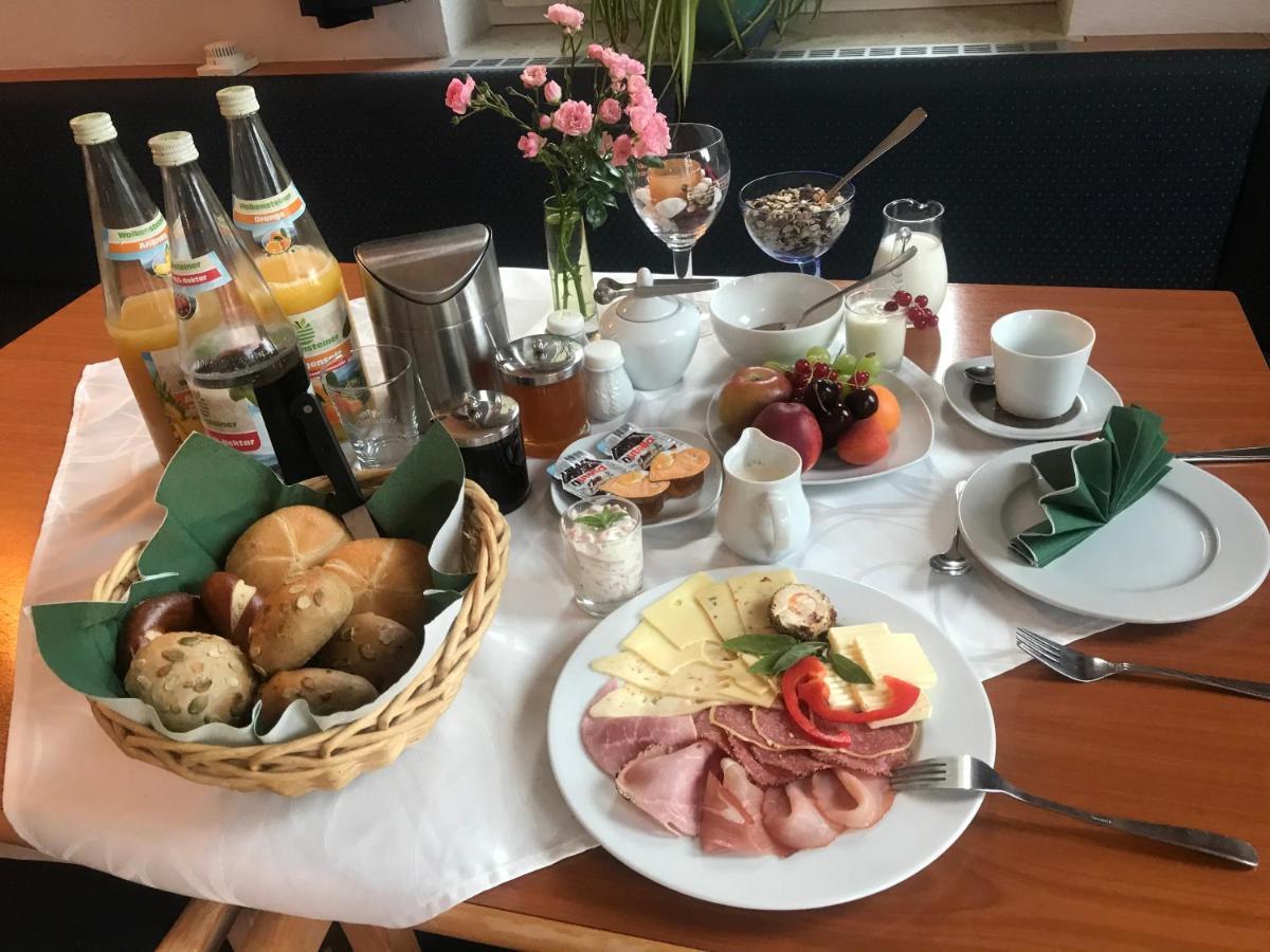 Hotel Am Kunnerstein Augustusburg Bagian luar foto